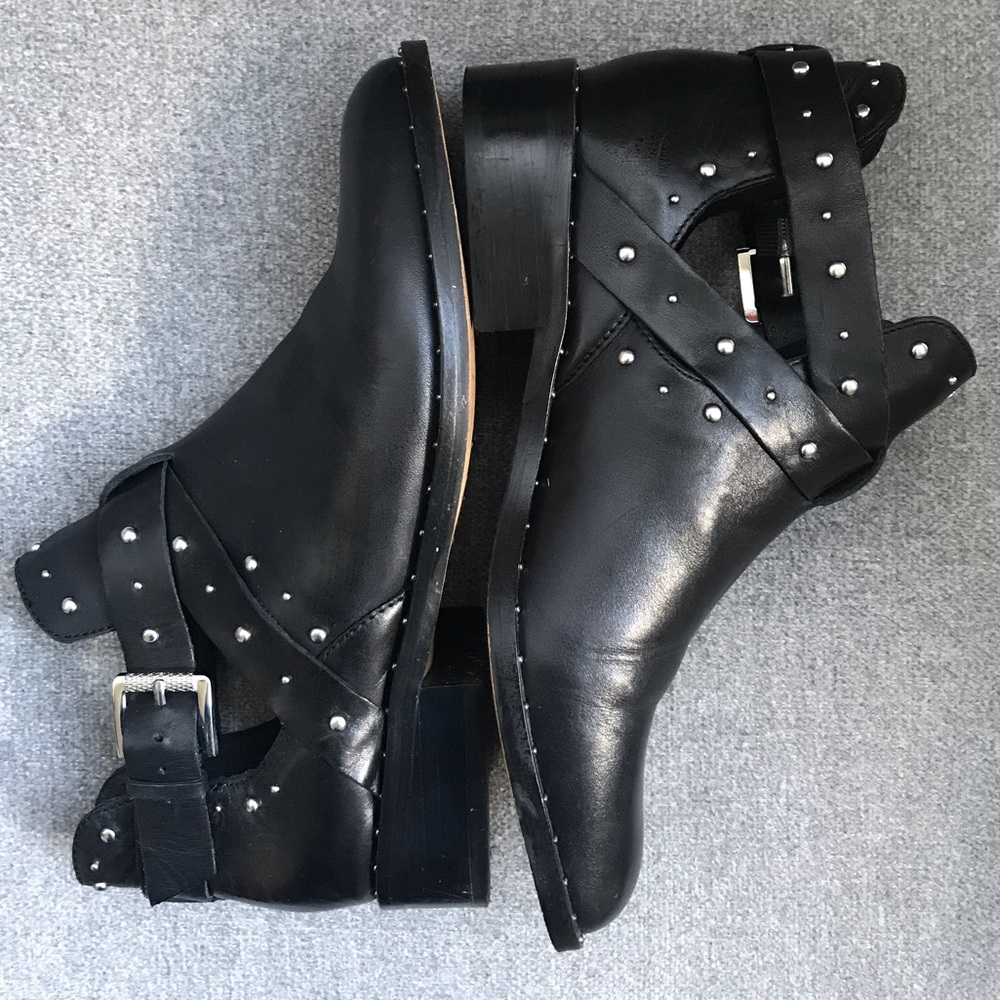 Halogen Studded booties